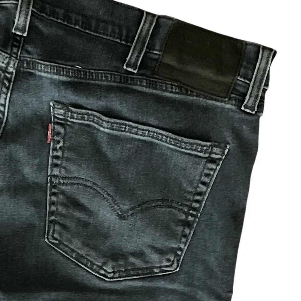 Vintage Levi’s 511 Slim Jeans Men’s Distressed Dark Blue Denim Big E